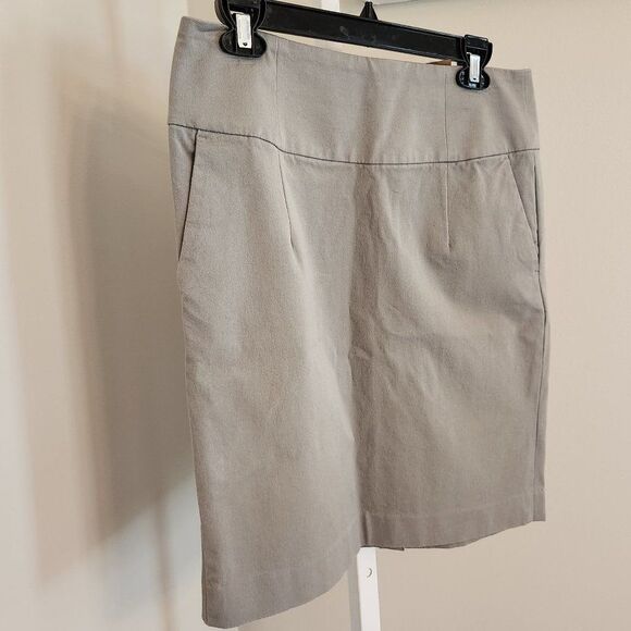 Banana Republic Dresses & Skirts - Gray Banana Republic Pencil Skirt #pockets (2303126)